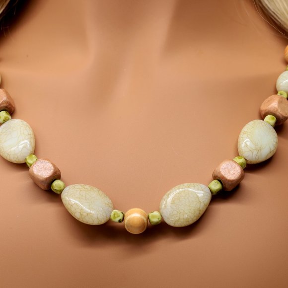 Unique wood and stone bead necklace. - Picture 3 of 3